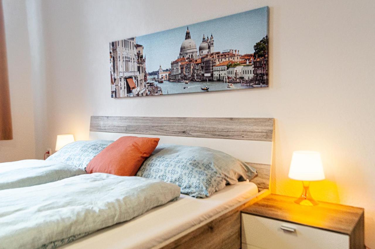 Comfy 2Br- Apartment Near Wiener Stadthalle Esterno foto