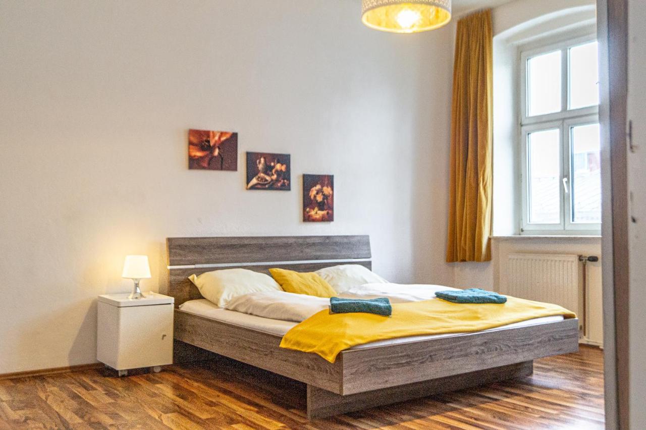 Comfy 2Br- Apartment Near Wiener Stadthalle Esterno foto